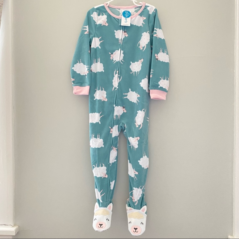 Carter’s new with tags 4T fleece footie pajamas